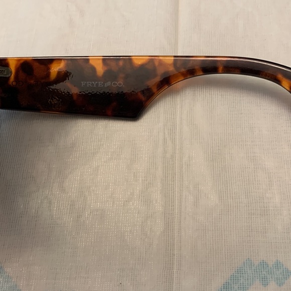 Frye and Co. Tortoise Sunglasses - Picture 13 of 17